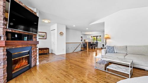 1901 Alder Street, Creston, BC - Indoor Photo Showing Living Room With Fireplace