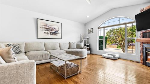 1901 Alder Street, Creston, BC - Indoor Photo Showing Living Room With Fireplace
