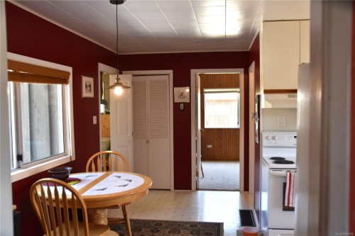 46 Pinder Ave, Woss, BC 