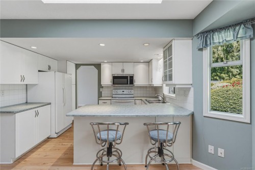 461 Rowan Dr, Qualicum Beach, BC 