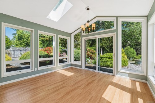 461 Rowan Dr, Qualicum Beach, BC 