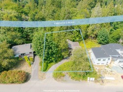 1319 Lee Rd Parksville, BC V9P 1Y9
