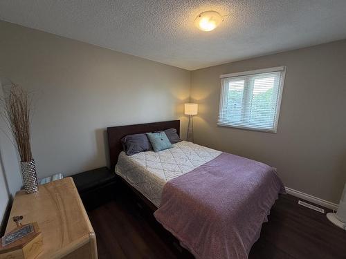 338 Dacre Street, Thunder Bay, ON - Indoor Photo Showing Bedroom