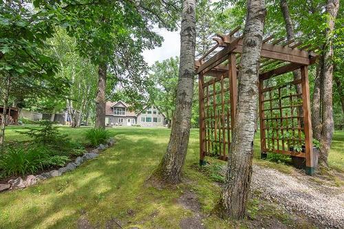 37 Awanipark Dr, Pinawa, MB - Outdoor