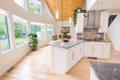 37 Awanipark Dr, Pinawa, MB - Indoor Photo Showing Other Room