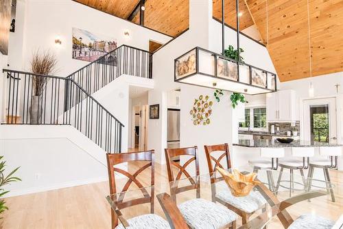 37 Awanipark Dr, Pinawa, MB - Indoor