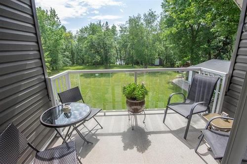 37 Awanipark Dr, Pinawa, MB - Outdoor With Balcony