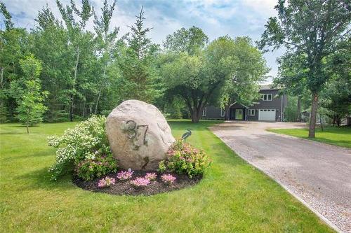 37 Awanipark Dr, Pinawa, MB - Outdoor