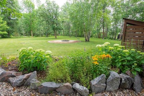 37 Awanipark Dr, Pinawa, MB - Outdoor
