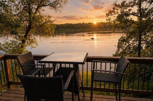 37 Awanipark Dr, Pinawa, MB - Outdoor With Body Of Water