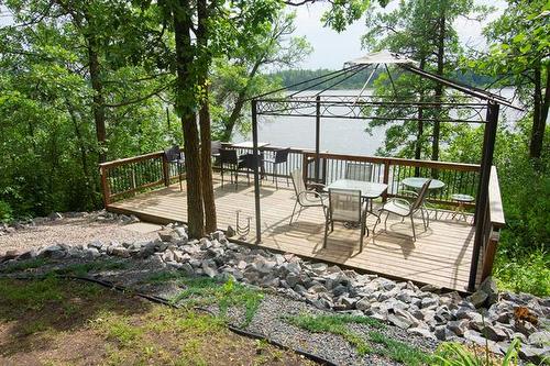 37 Awanipark Dr, Pinawa, MB - Outdoor With Deck Patio Veranda