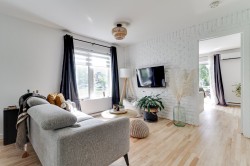 Salon - 