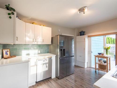 77 Spring Park Road, Charlottetown, PE - Indoor Photo Showing Kitchen