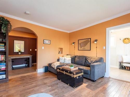 77 Spring Park Road, Charlottetown, PE - Indoor Photo Showing Living Room