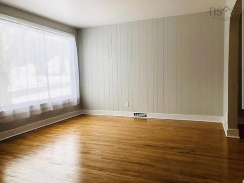 6 Mclean Street, Truro, NS - Indoor Photo Showing Other Room
