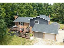 60 WEST POINTE Line  Port Lambton, ON N0P 2B0