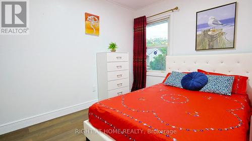 82 Normanhurst Avenue, Hamilton, ON - Indoor Photo Showing Bedroom