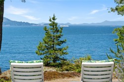 879 Canso Rd Gabriola Island, BC V0R 1X2