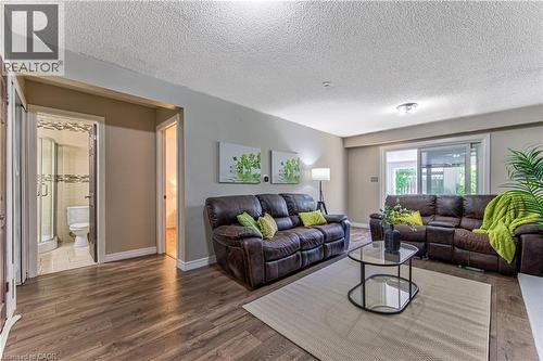 Lower level Family room - 2560 Palisander Avenue, Mississauga, ON - Indoor Photo Showing Living Room