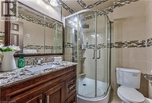 Lower level 3 piece bathroom - 2560 Palisander Avenue, Mississauga, ON - Indoor Photo Showing Bathroom