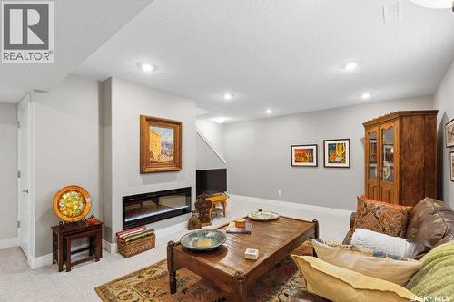68 103 Pohorecky Crescent, Saskatoon, SK - Indoor With Fireplace