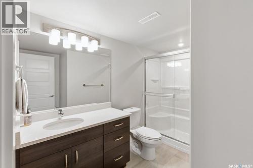 68 103 Pohorecky Crescent, Saskatoon, SK - Indoor Photo Showing Bathroom