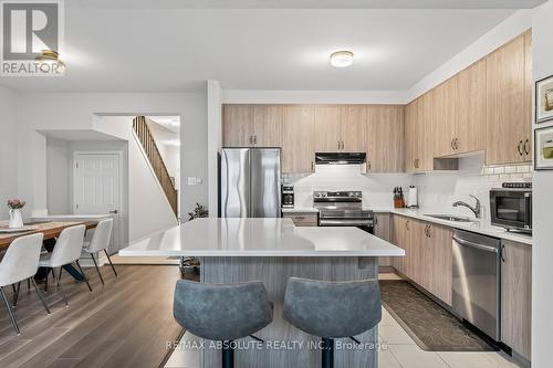 235 Billrian Crescent, Ottawa, ON - Indoor Photo Showing Kitchen With Upgraded Kitchen