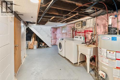 691 Randolph, Windsor, ON - Indoor Photo Showing Laundry Room