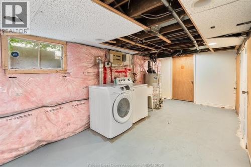 691 Randolph, Windsor, ON - Indoor Photo Showing Laundry Room