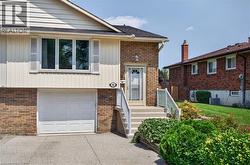 56 BROOKSTREAM Court  Hamilton, ON L8K 6J2