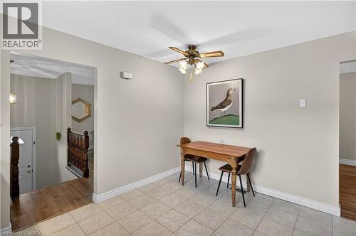 Neutral-toned walls complementing a tiled flooring surface - 56 Brookstream Court, Hamilton, ON - Indoor