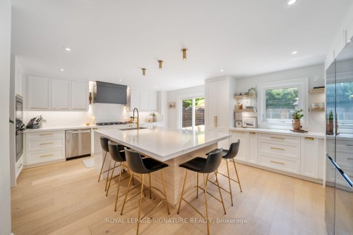 4194 Trellis Crescent, Mississauga, ON - Indoor Photo Showing Kitchen With Stainless Steel Kitchen With Upgraded Kitchen