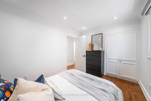4194 Trellis Crescent, Mississauga, ON - Indoor Photo Showing Bedroom