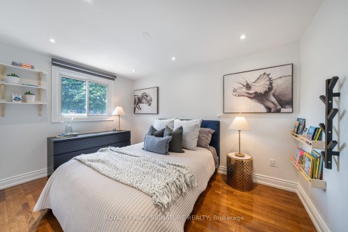 4194 Trellis Crescent, Mississauga, ON - Indoor Photo Showing Bedroom
