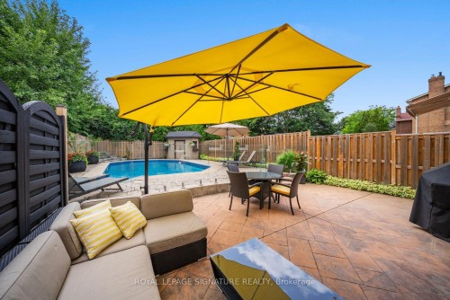4194 Trellis Crescent, Mississauga, ON - Outdoor With In Ground Pool With Deck Patio Veranda