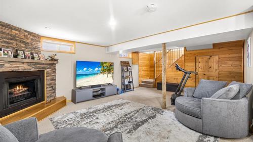 1244 Larch  S Drive, Cranbrook, BC - Indoor Photo Showing Living Room With Fireplace