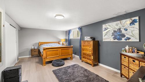 1244 Larch  S Drive, Cranbrook, BC - Indoor Photo Showing Bedroom