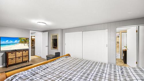1244 Larch  S Drive, Cranbrook, BC - Indoor Photo Showing Bedroom
