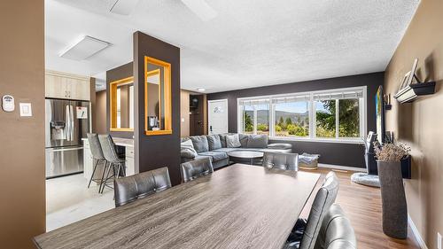 1244 Larch  S Drive, Cranbrook, BC - Indoor Photo Showing Dining Room