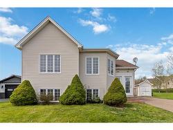 44-46 Theriault ST  Dieppe, NB E1A 7V8