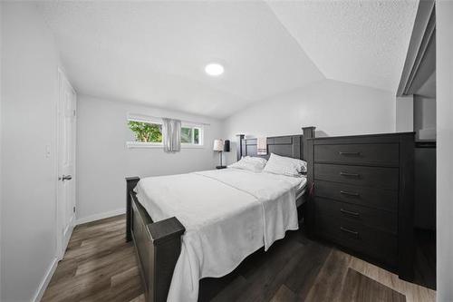 528 Windsor Ave, Winnipeg, MB 