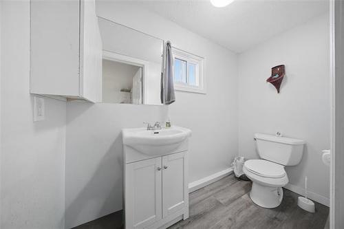 528 Windsor Ave, Winnipeg, MB 