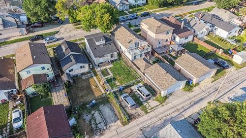 528 Windsor Ave, Winnipeg, MB 