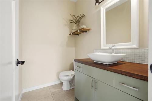 21 Glacier Bay, Steinbach, MB - Indoor Photo Showing Bathroom