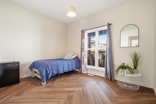 21 Glacier Bay, Steinbach, MB - Indoor Photo Showing Bedroom