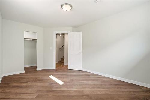 21 Glacier Bay, Steinbach, MB - Indoor Photo Showing Other Room