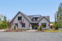 1248 Station Rd  Coombs, BC V0R 1M0