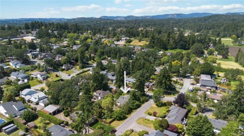 4155 North Rd, Saanich, BC 