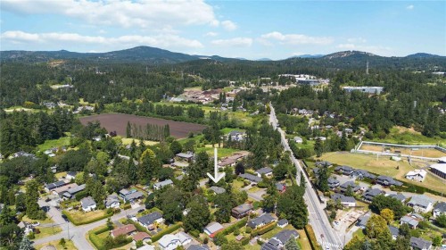 4155 North Rd, Saanich, BC 