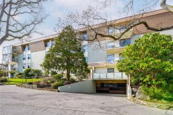 #303-2125 Oak Bay Ave Oak Bay, BC V8R 1G1